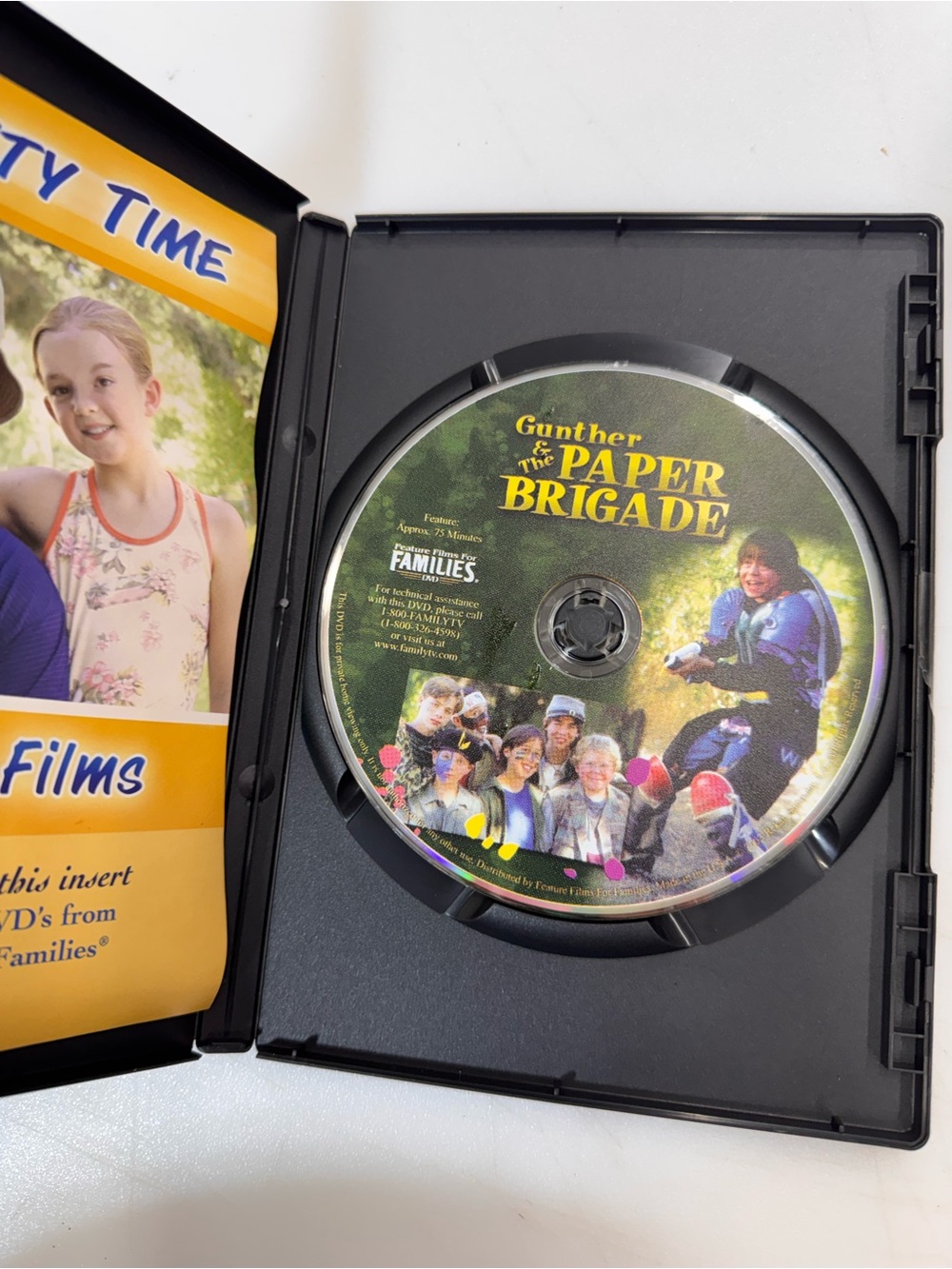 Gunther & The Paper Brigade DVD 1996 Feature Films For Families Disc Tested - Picture 3 of 3